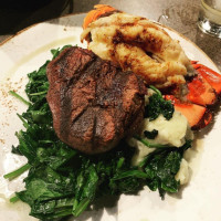 Queensview Steakhouse food