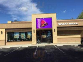 Taco Bell outside