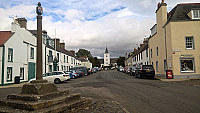 Lanterne Rouge outside