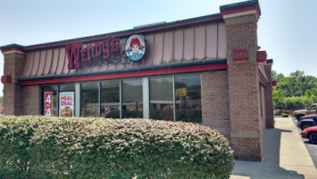 Wendy's outside