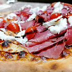 Pizzeria Braceria 90 food