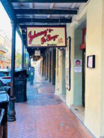 Johnny's Po-boys outside