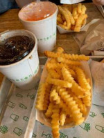 Shake Shack Union Station food