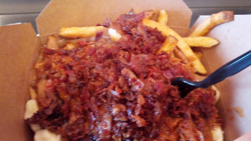 Smoke's Poutinerie food