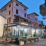 Caffe Centrale outside