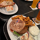 Jaroon`s American Diner food