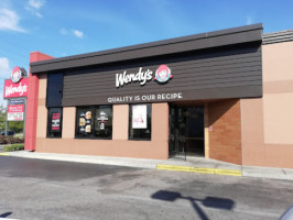 Wendy's outside