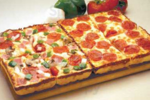 Jet's Pizza food