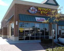 Wings Etc. outside