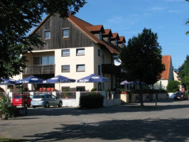 Landgasthaus Cafè Zur Jägerluck outside