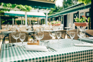 La Nouvelle Guinguette De L’ile Du Martin Pêcheur food