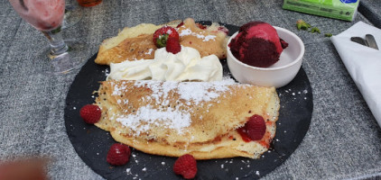 Cafe Snack'ing Du Pont De La Loire food