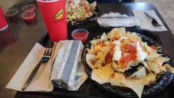 Taco Bueno food