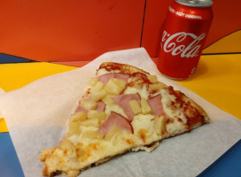 Aardvark Pizza & Sub food