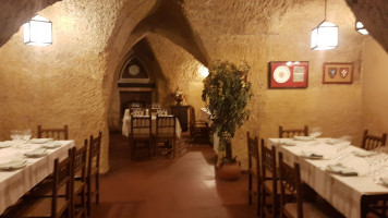 La Cueva De Mucientes (valladolid) food