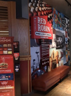 Red Robin Gourmet Burgers And Brews outside