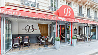 La Brasserie Italienne inside