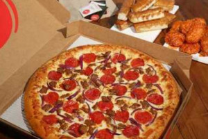 Wing Street Pizza Hut food