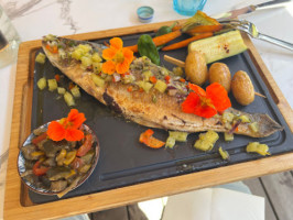 La Brasserie Bleue food