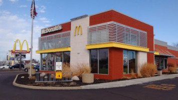 Mcdonald's outside