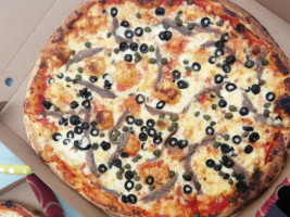 Pizza Dolce Vita food