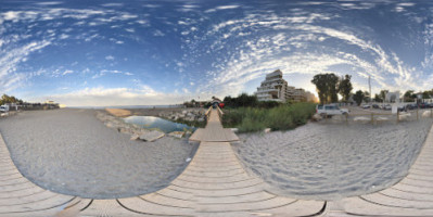 Macaao Beach Marbella outside