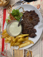 Resto Grill Chez Tony food