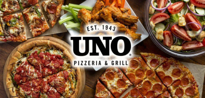 Uno Pizzeria food