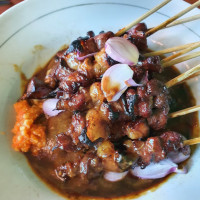 Sate Gule Bu Biran food