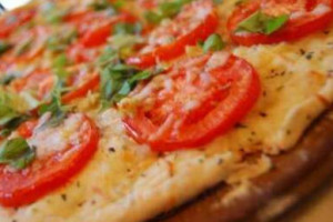 Fino's Pizza food