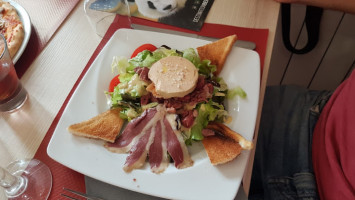 Le Cafe des Arts food