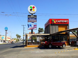 Caffenio outside