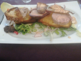 Auberge Du Rhone food