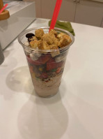 Yolove Frozen Yogurt food