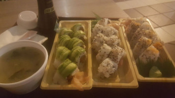 Iron Sushi food