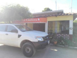 La Gallera outside