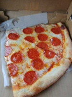 Pina's Pizza food