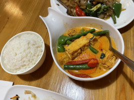 Mango Thai Cuisine food