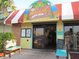 Mulligan's Beach House outside