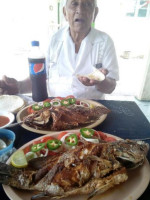 El Guayabo food