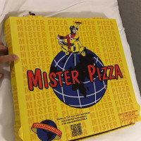 Mister Pizza food