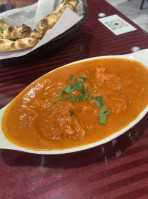 Pal's Indian Cuisine food