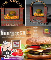 Alitas Y Hamburguesas Los Arcos food