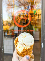 Jeni's Splendid Ice Creams food