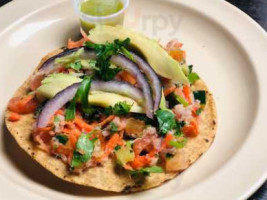 Mariscos El Kora De Nayarit food