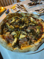 Pizzeria food