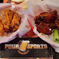 Pour Sports Pub Grille food