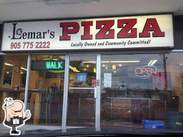 Lemar's Pizza food