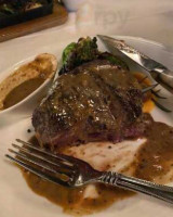 Bridgeman's Chophouse food