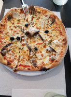 Tonton Pizz’ food